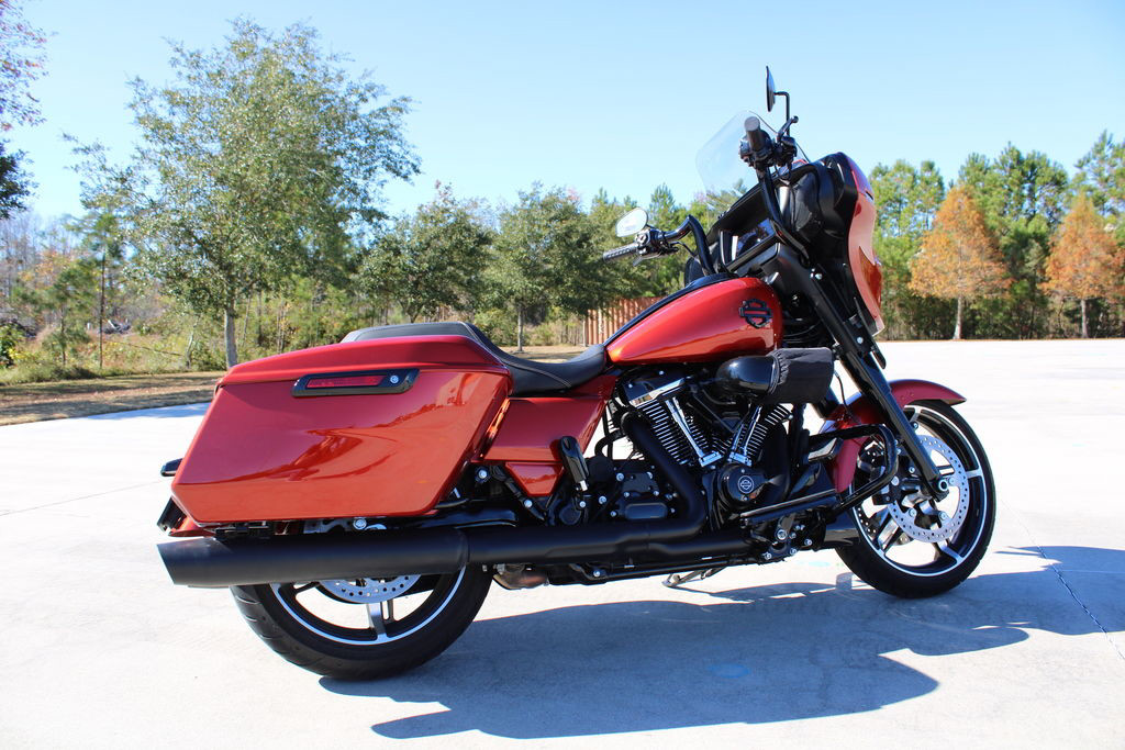 Street Glide®