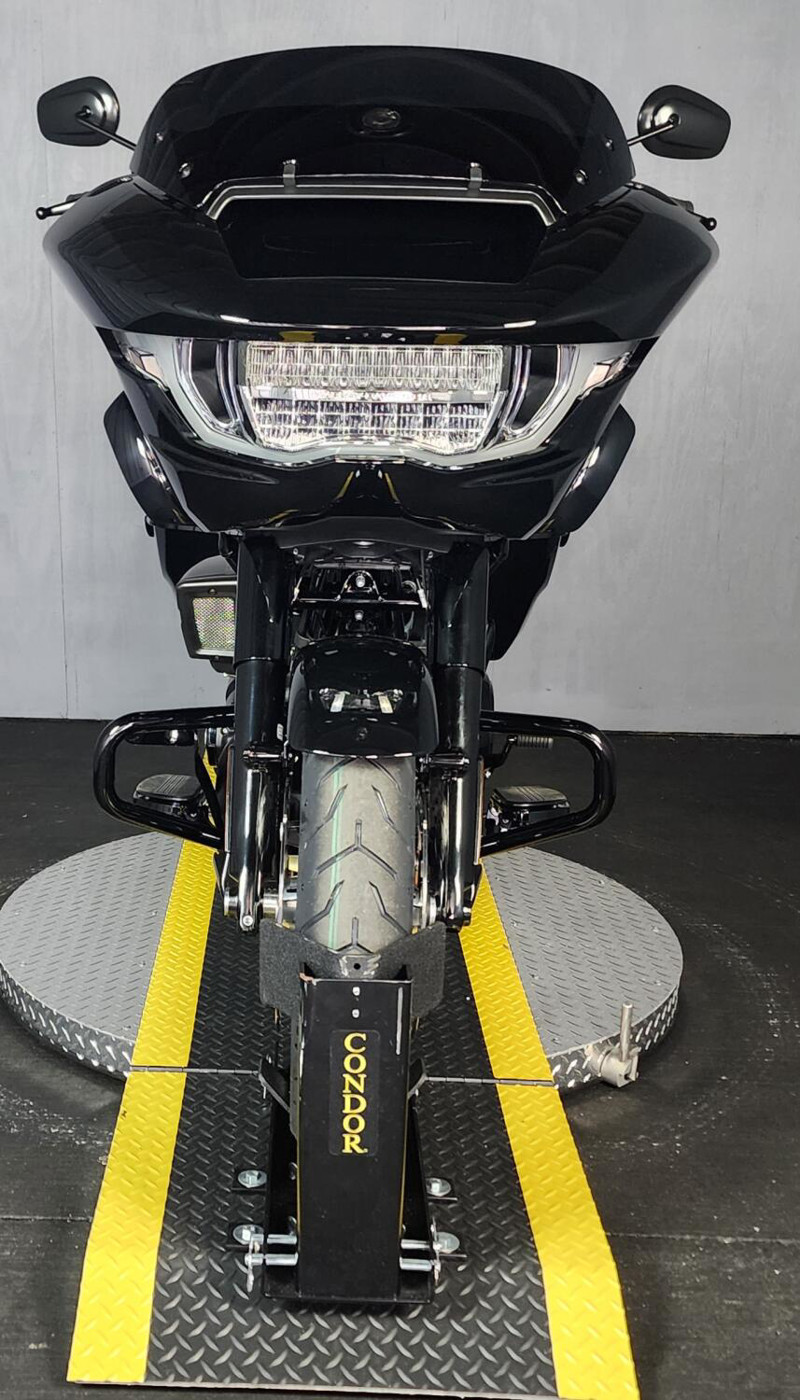 Road Glide®