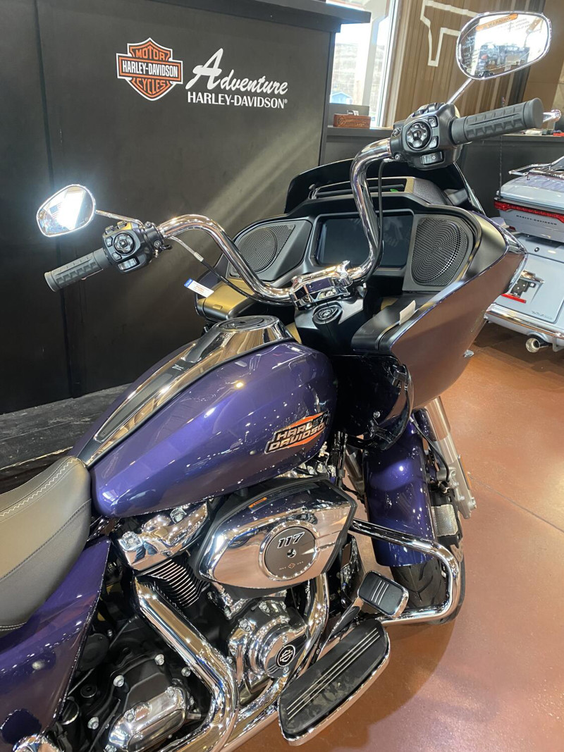 Road Glide®
