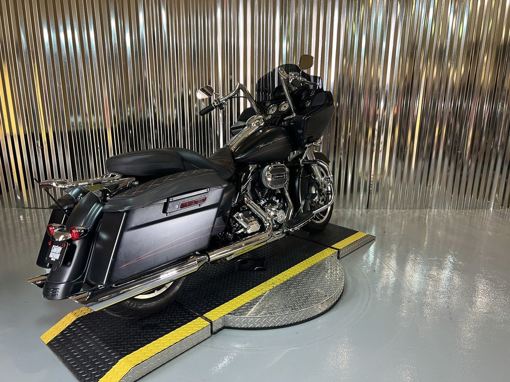 Road Glide® Custom