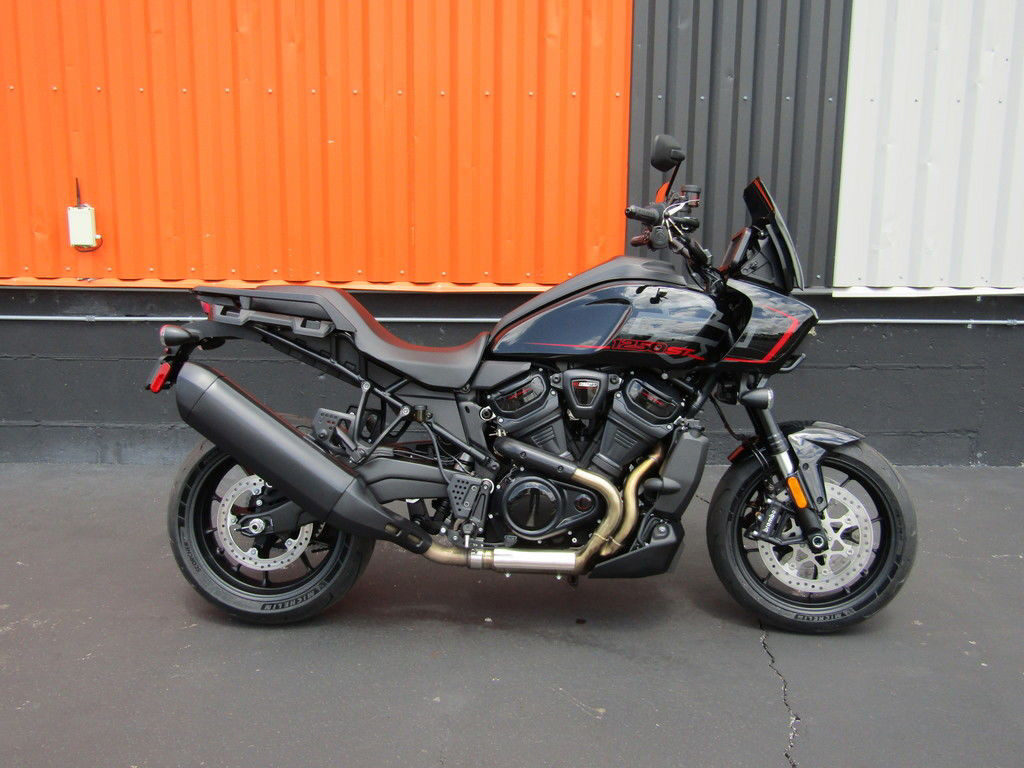 Pan America® 1250 ST