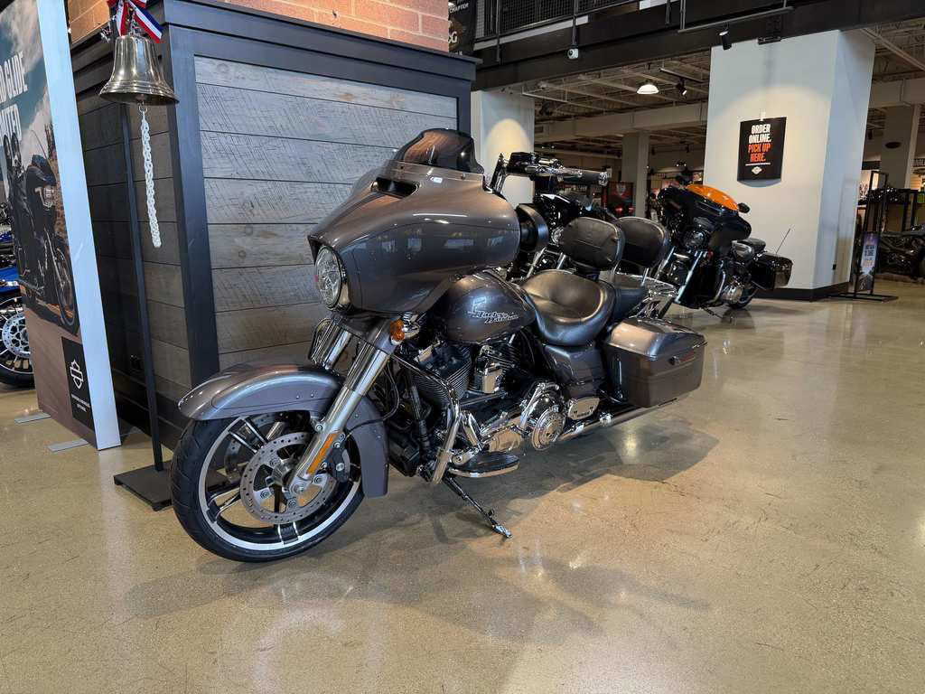 Street Glide® Special