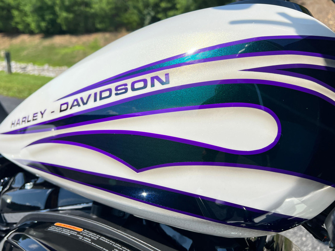 Road Glide®