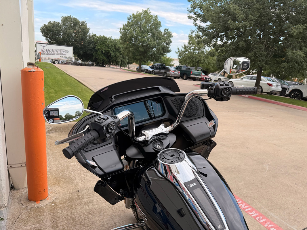 Road Glide®