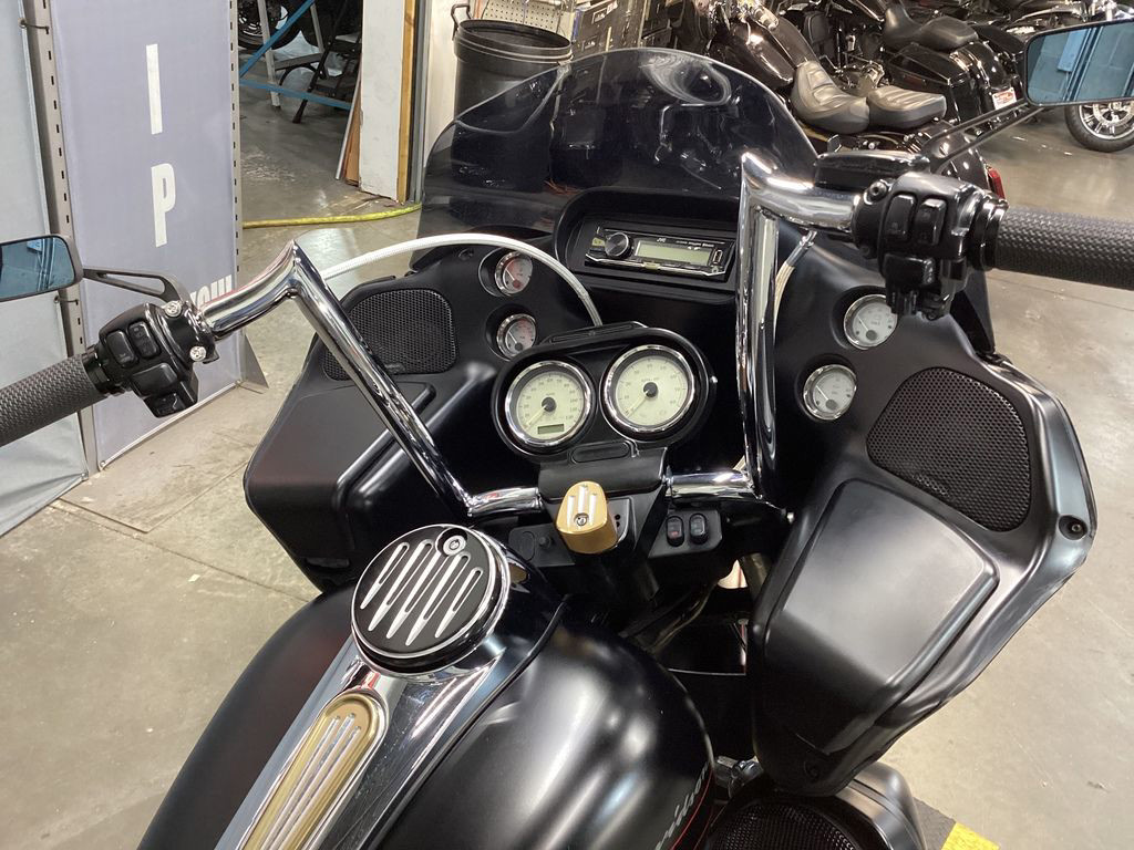Road Glide® Custom