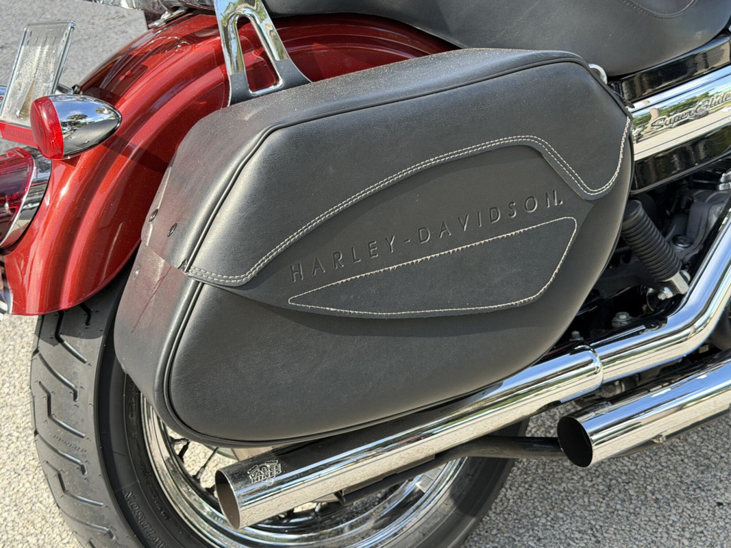Dyna® Super Glide® Custom