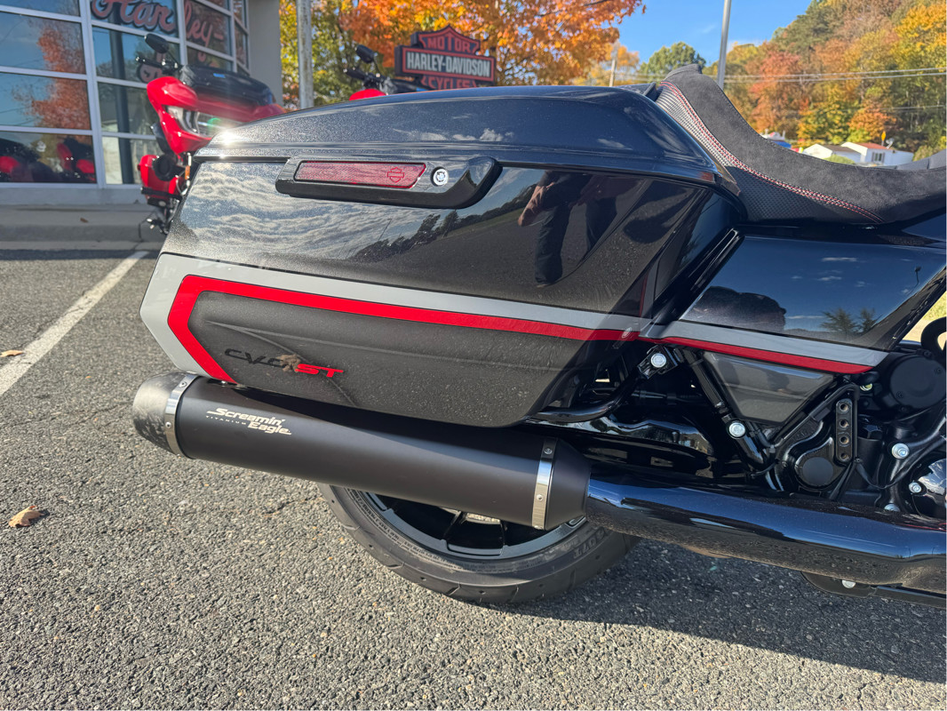 CVO® Road Glide® ST
