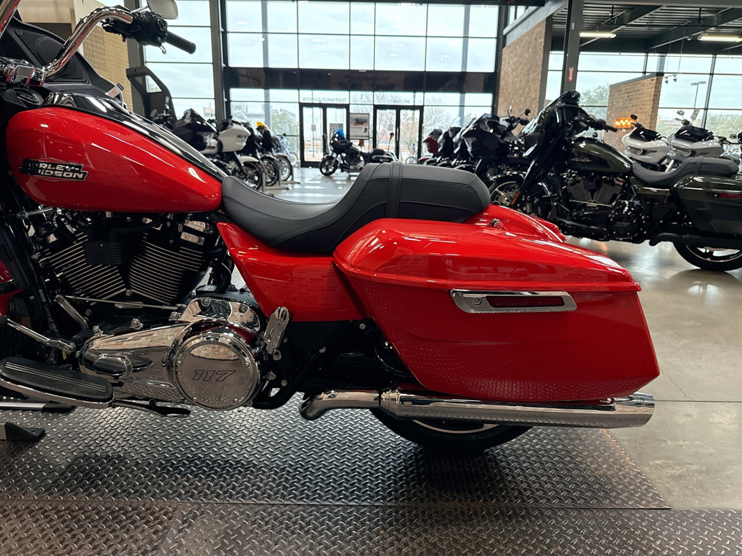 Road Glide®