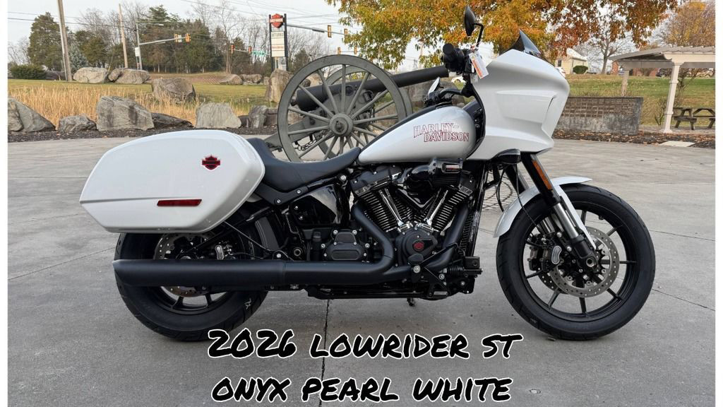 Low Rider® ST