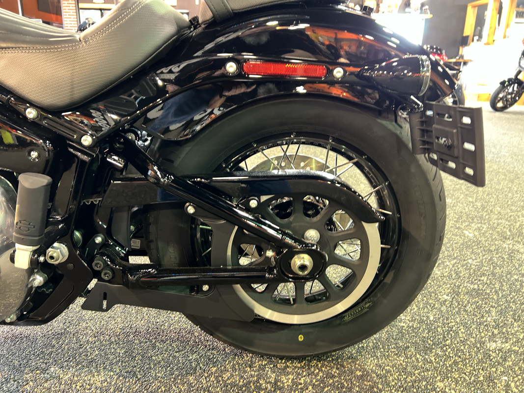 Street Bob®