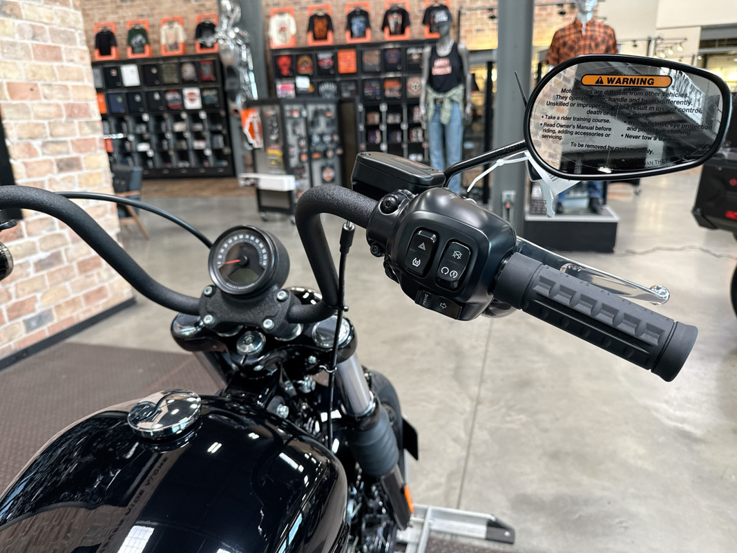 Street Bob®