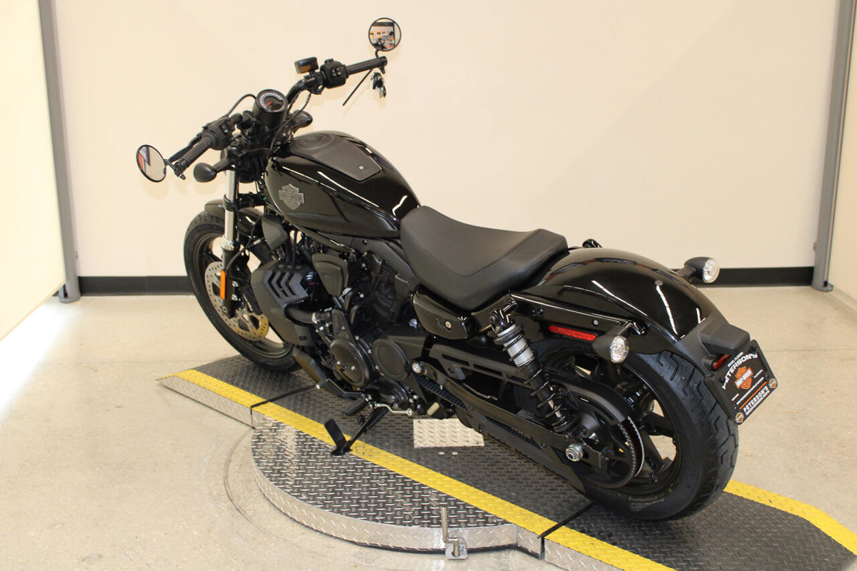 Nightster