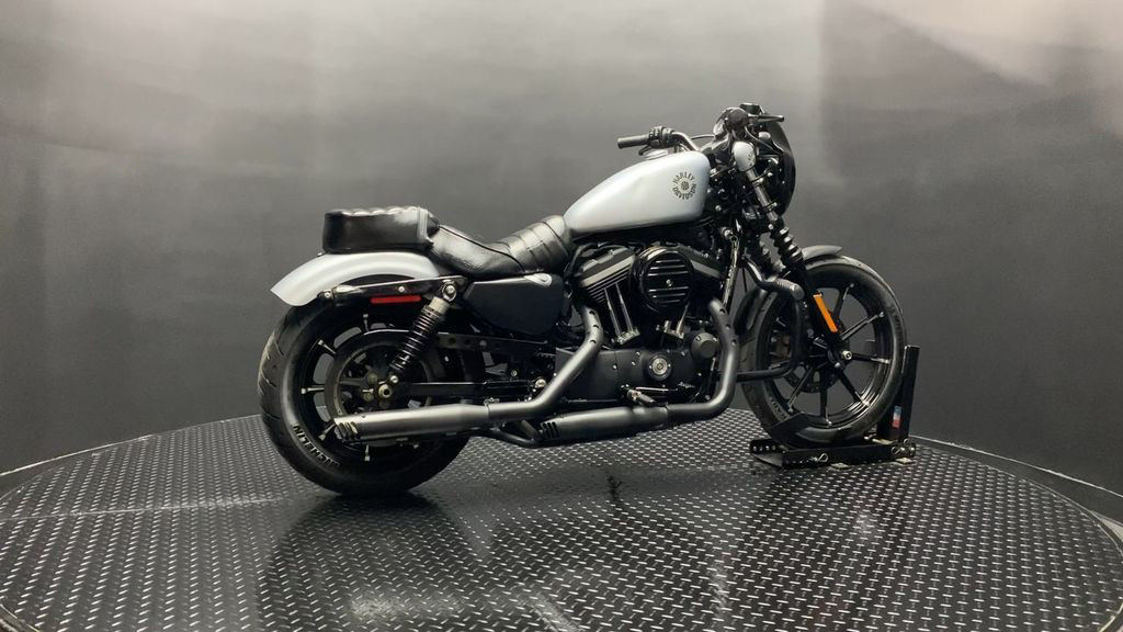 Iron 883®