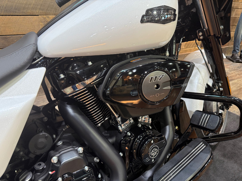 Street Glide®
