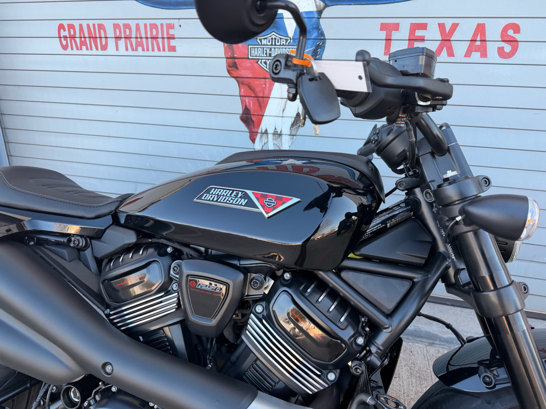 Sportster® S