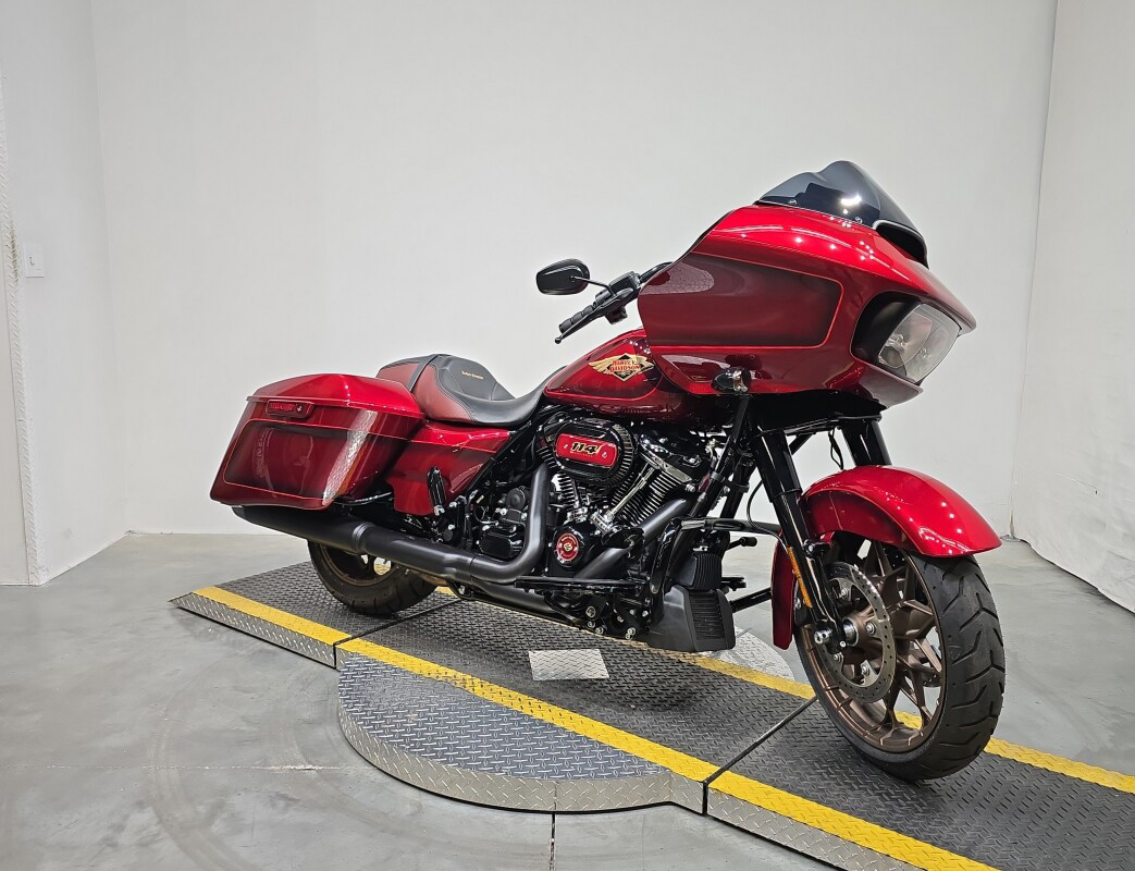 Road Glide®