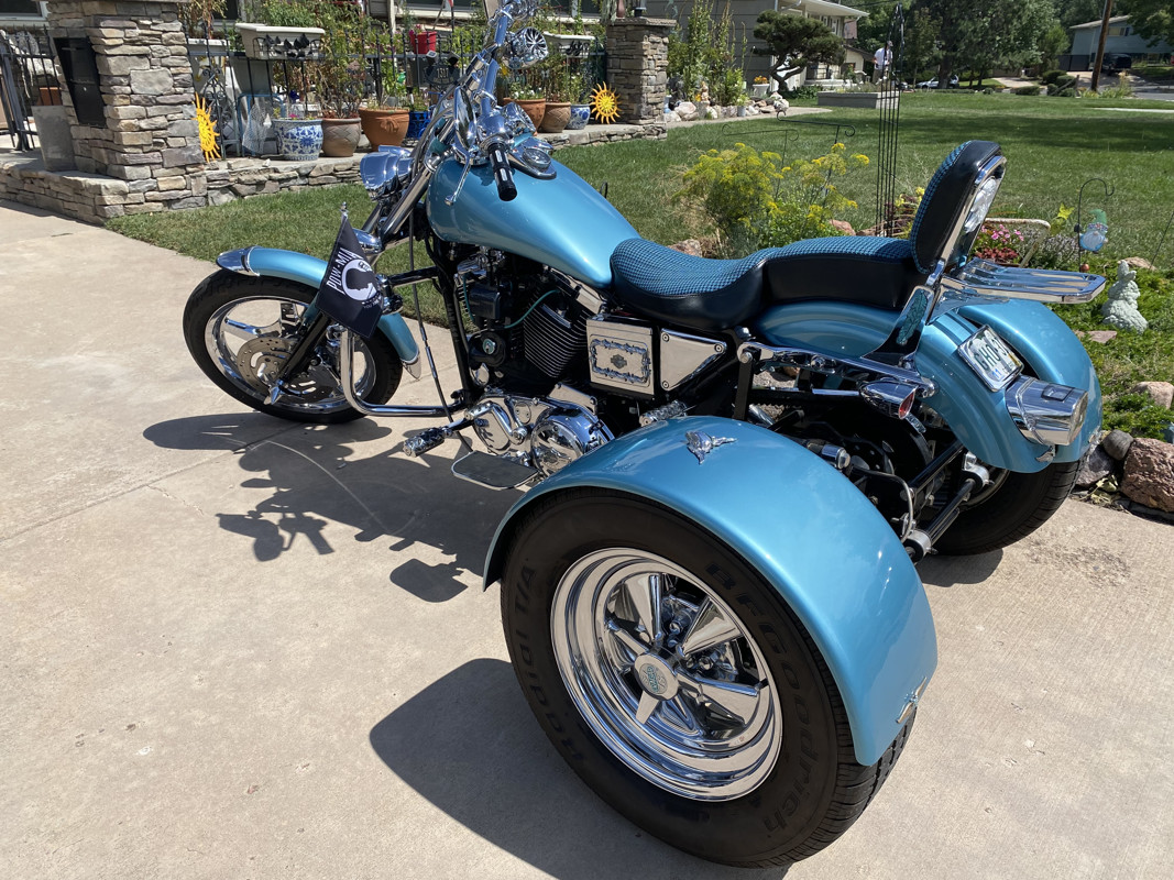 2003 Harley-Davidson® XL 883C-ANV Sportster® 883 Custom