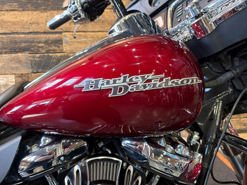 Street Glide®