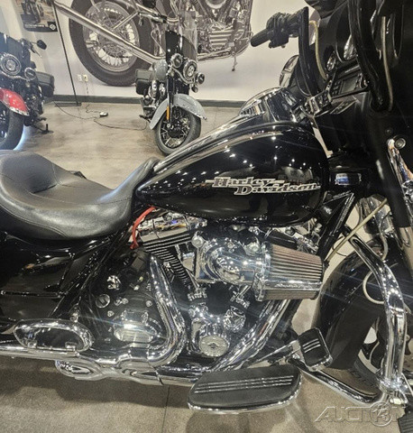 Street Glide®