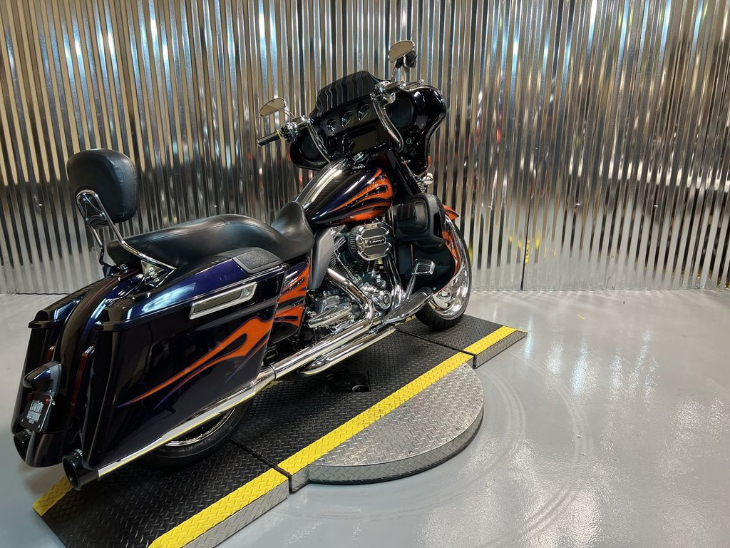 CVO® Street Glide®