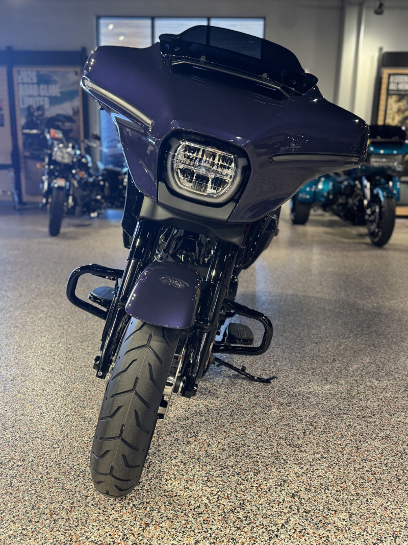 Street Glide®