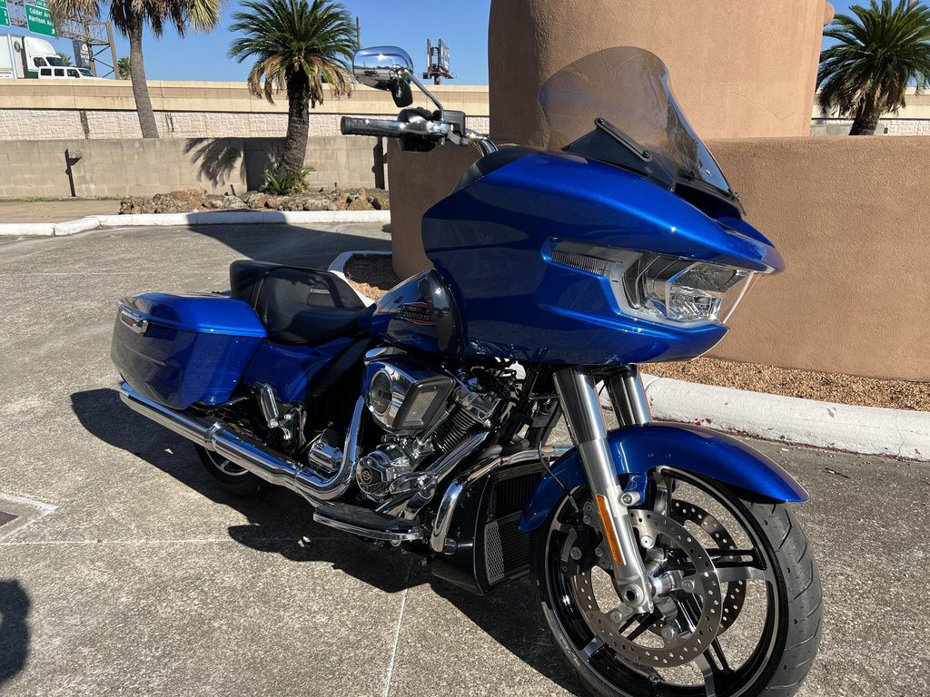 Road Glide®