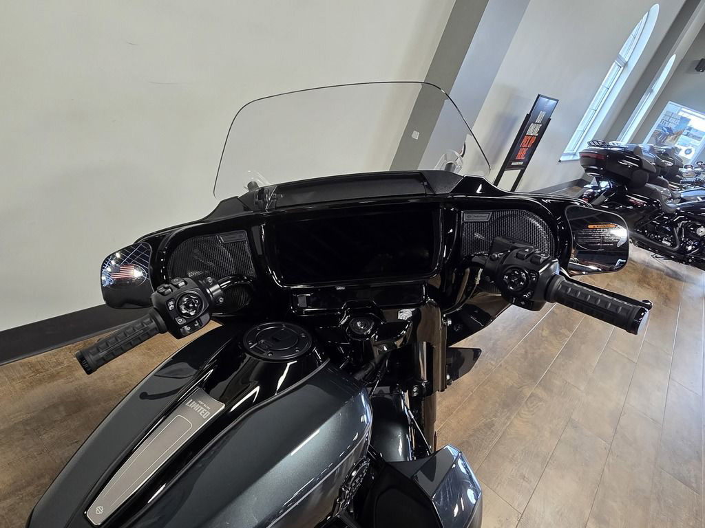 Street Glide® Limited