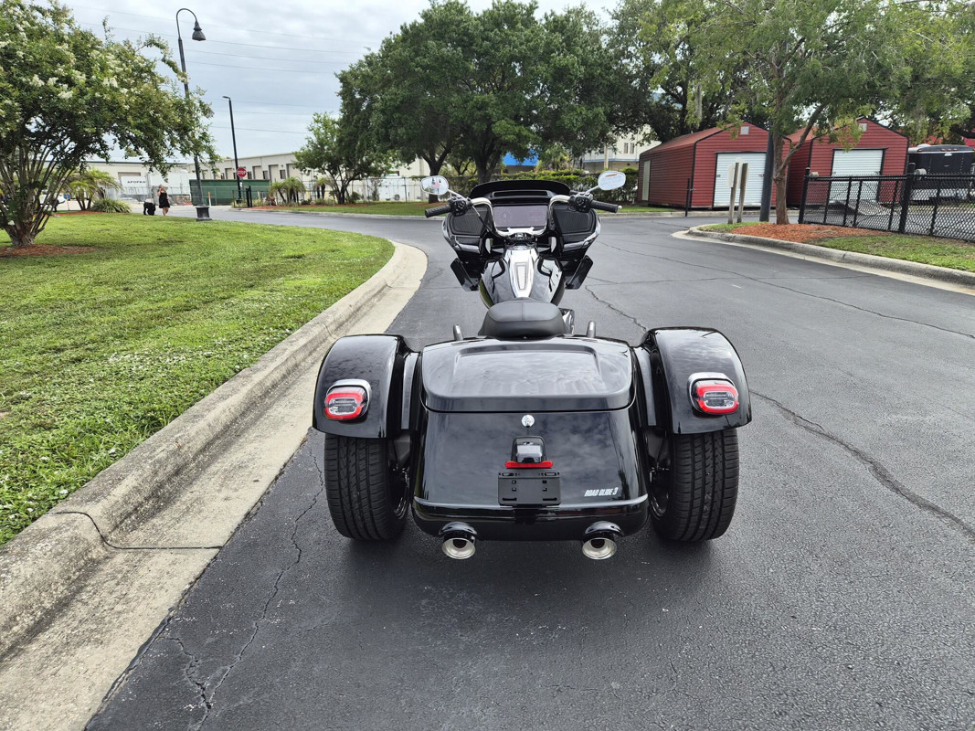 Road Glide® 3