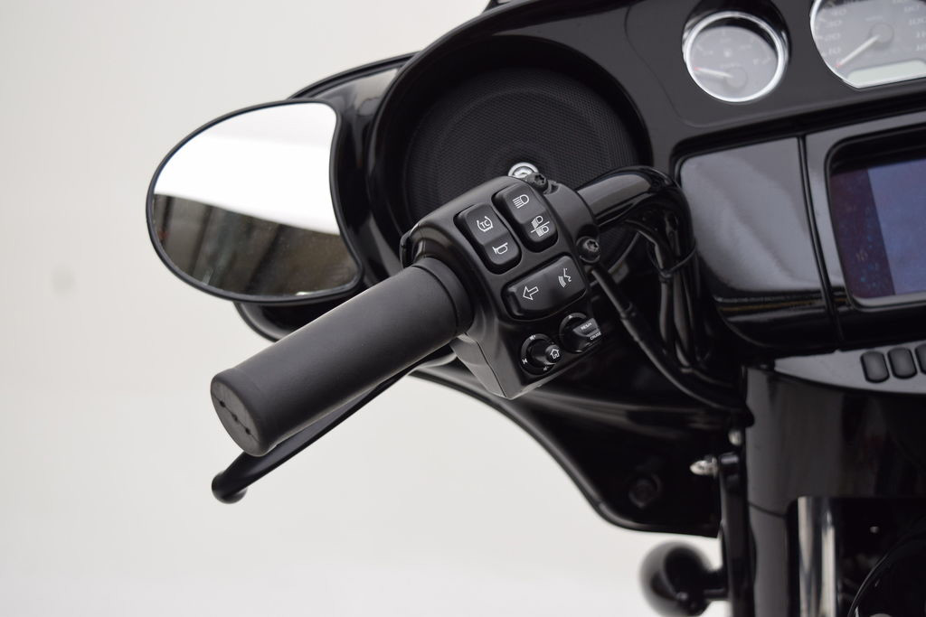 Street Glide® ST