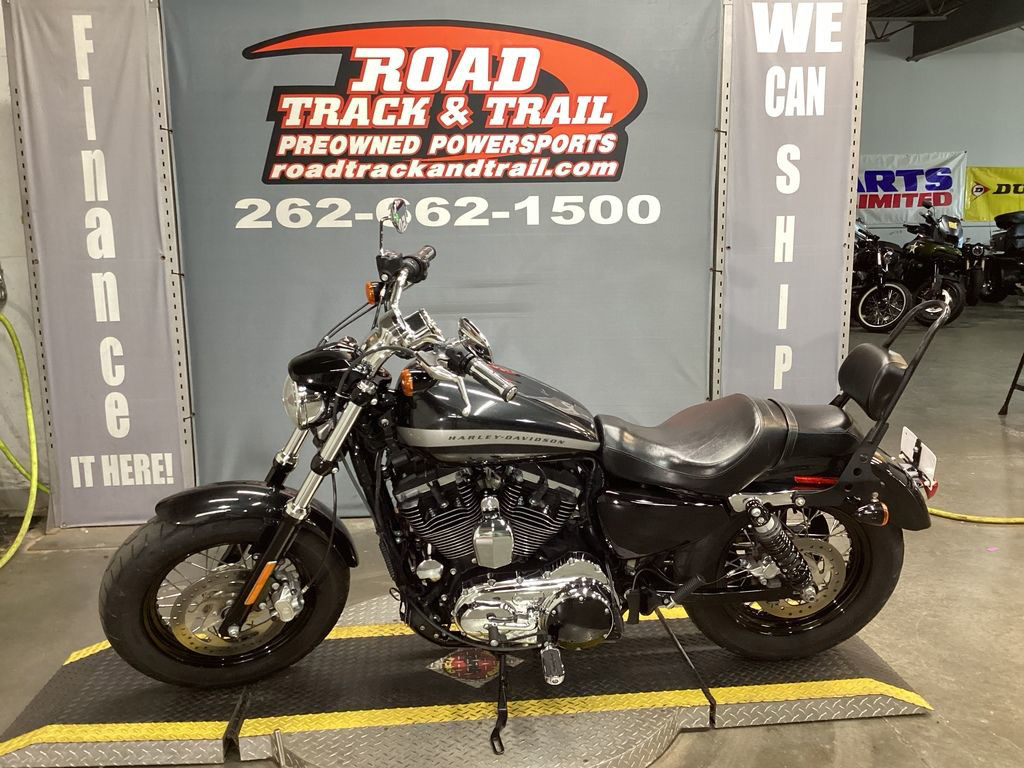 Sportster® 1200 Custom