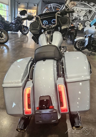 Road Glide®