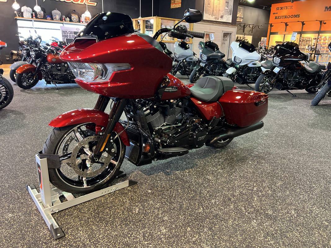 Road Glide®