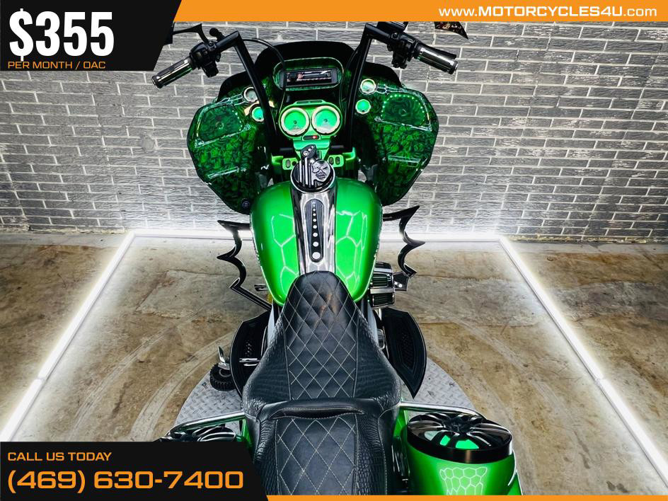 Road Glide®