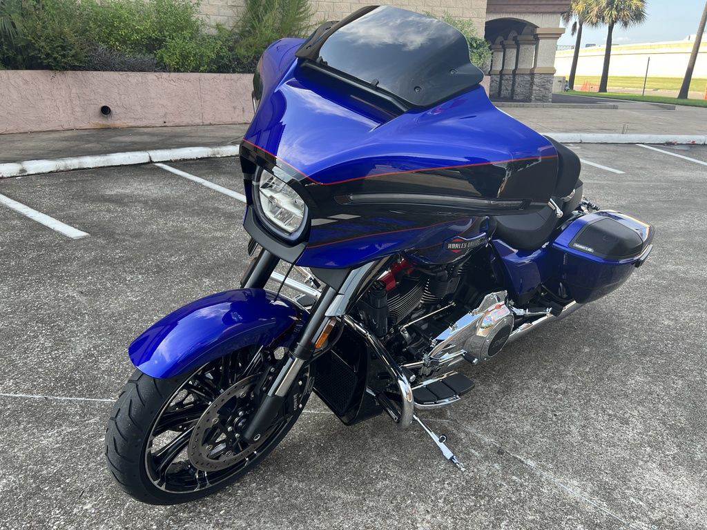 CVO® Street Glide®