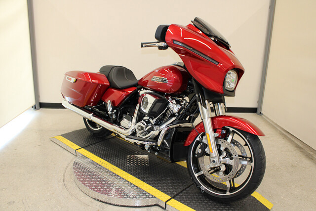 Street Glide®