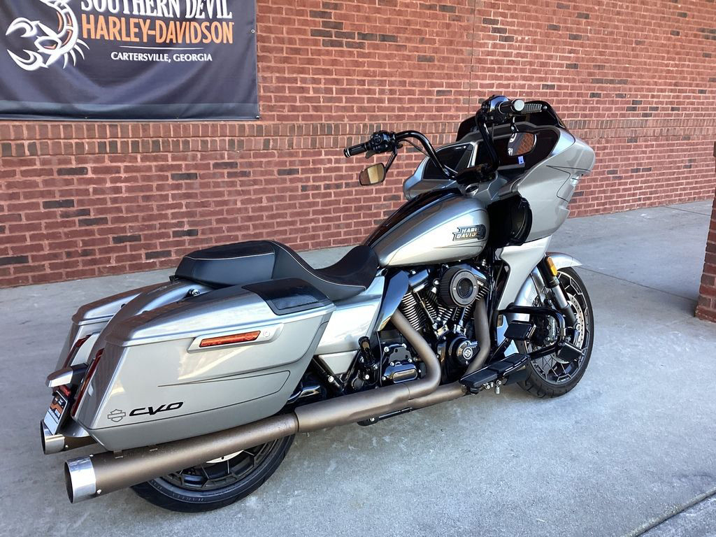 CVO® Road Glide®