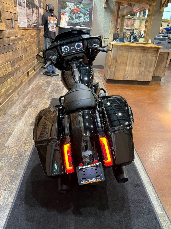 Street Glide®