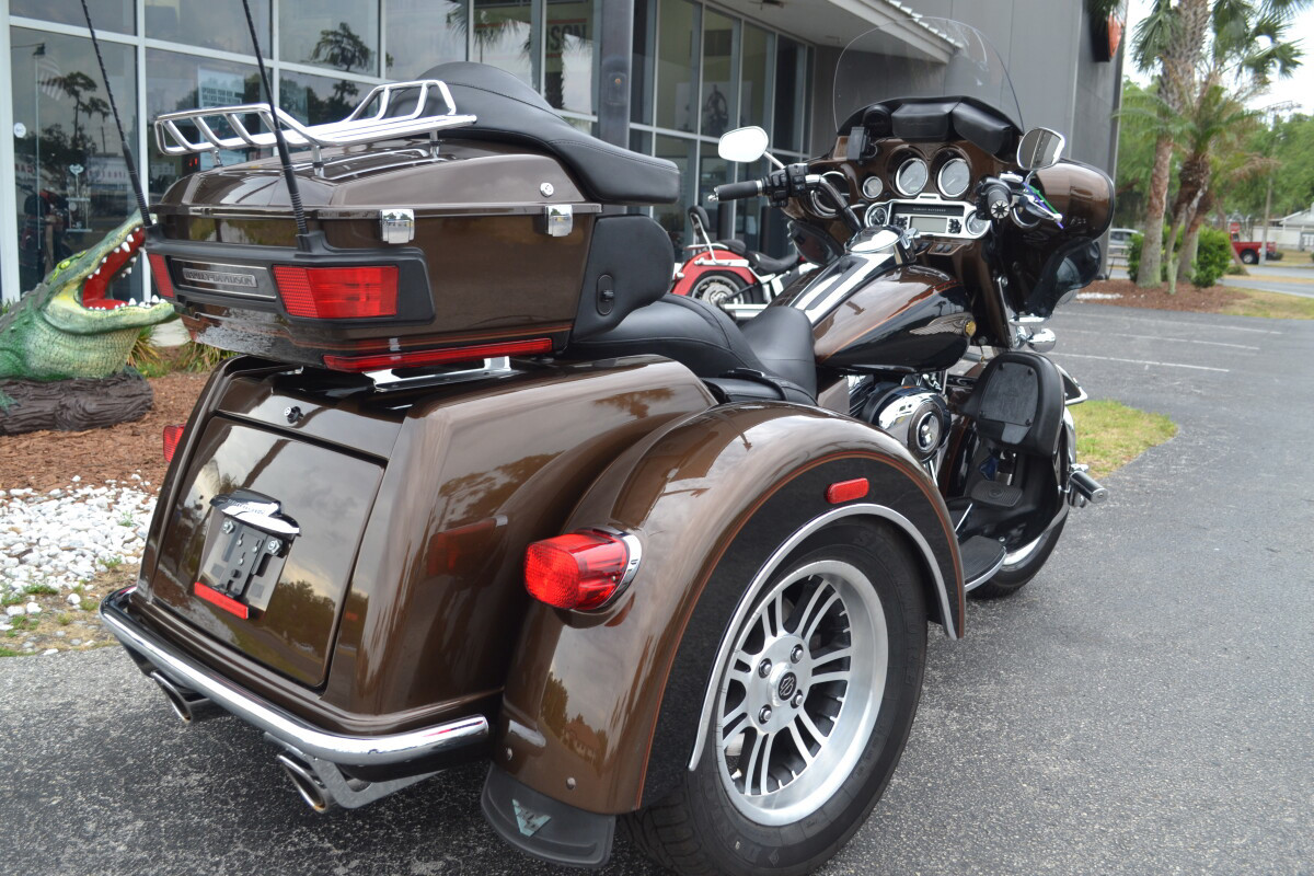 Tri Glide® Ultra Classic® 110th Anniversary