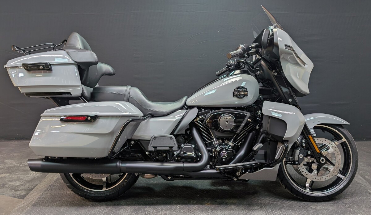 Street Glide® Ultra