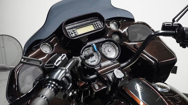 CVO® Road Glide® Custom