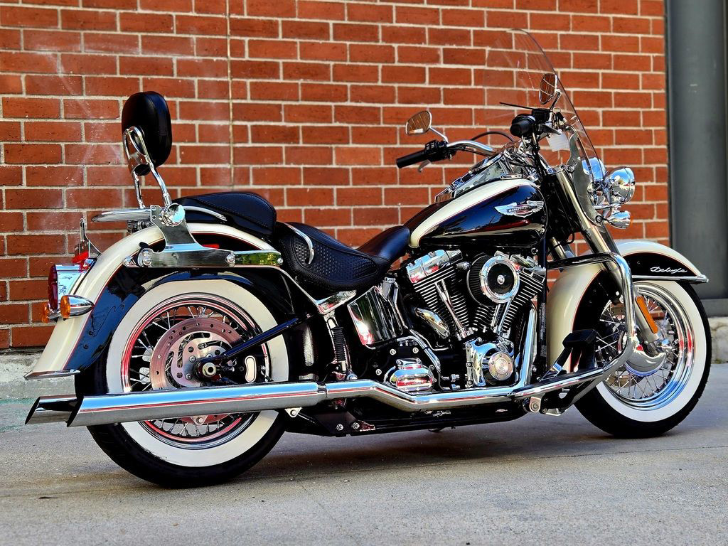 Softail® Deluxe