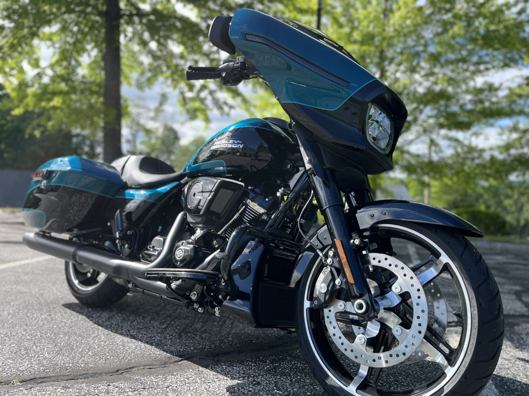 Street Glide®