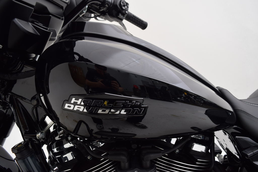 Street Glide®