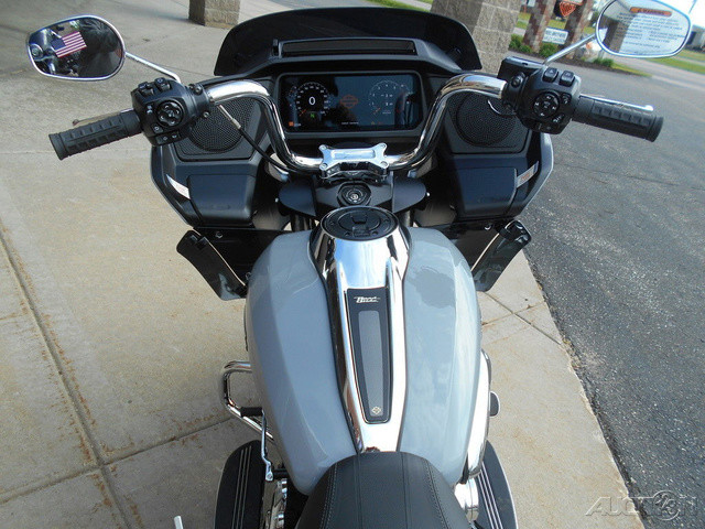 Road Glide®