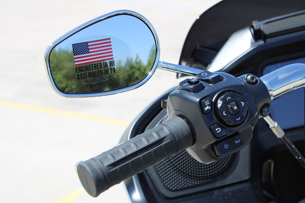 Road Glide®