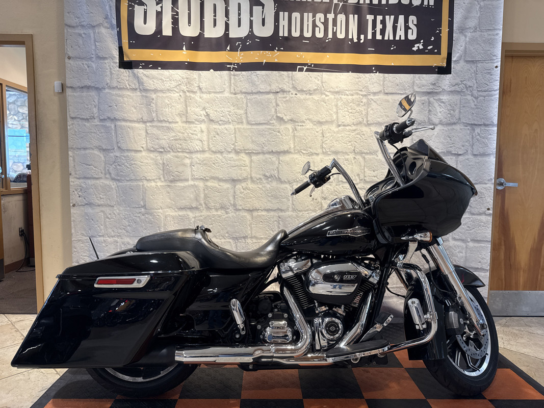 Road Glide®