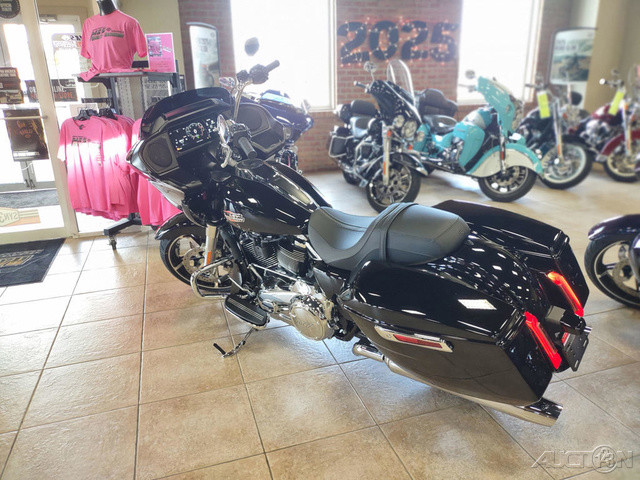Road Glide®
