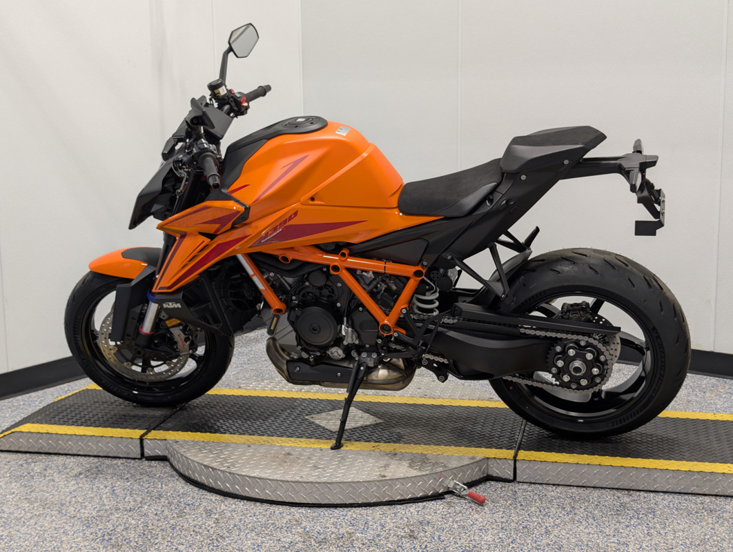 1390 Super Duke R