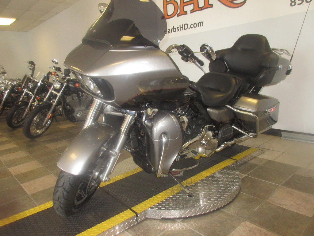Road Glide® Ultra