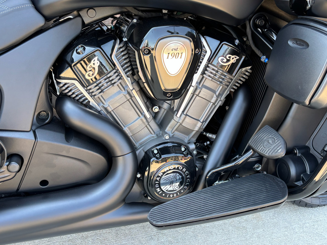 Pursuit Dark Horse